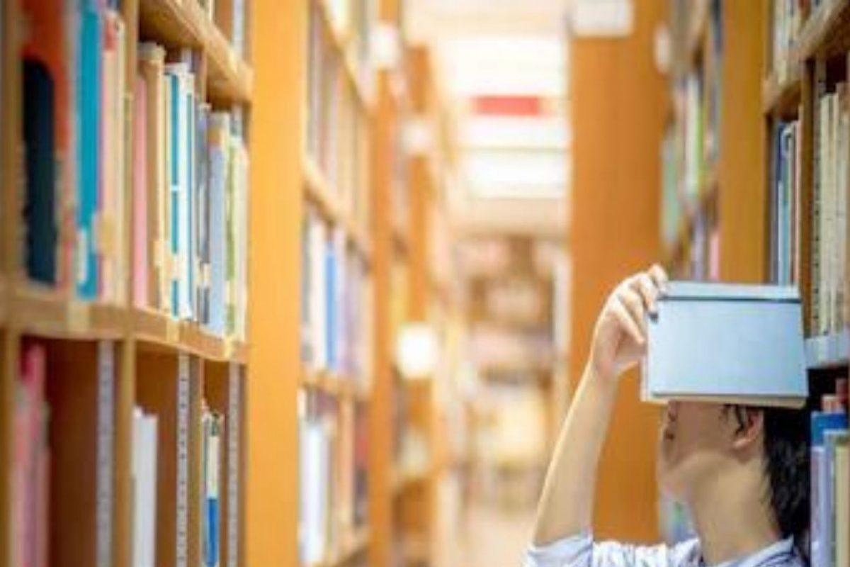 पूर्ण झोप न घेणाऱ्यांमध्ये डिप्रेशनचं प्रमाण अधिक; महिलांवर होतोय सर्वाधिक परिणाम