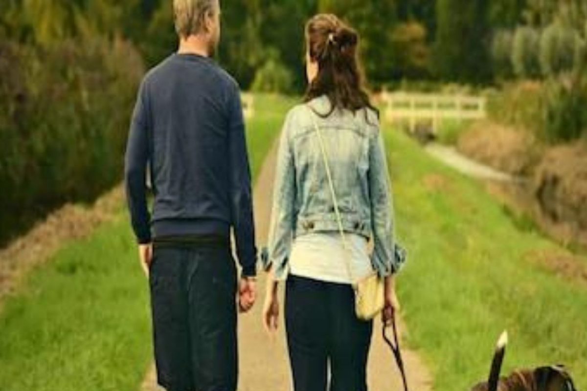 'मुलांपेक्षाही ती कुत्र्यावरच जास्त प्रेम करते'; पतीनं अजब समस्या सांगत मागितला सल्ला