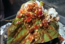 VIDEO : आणखी एक अजब पदार्थ आला; ब्राउनी पान बनवण्याची पद्धत पाहूनच वैतागले लोक