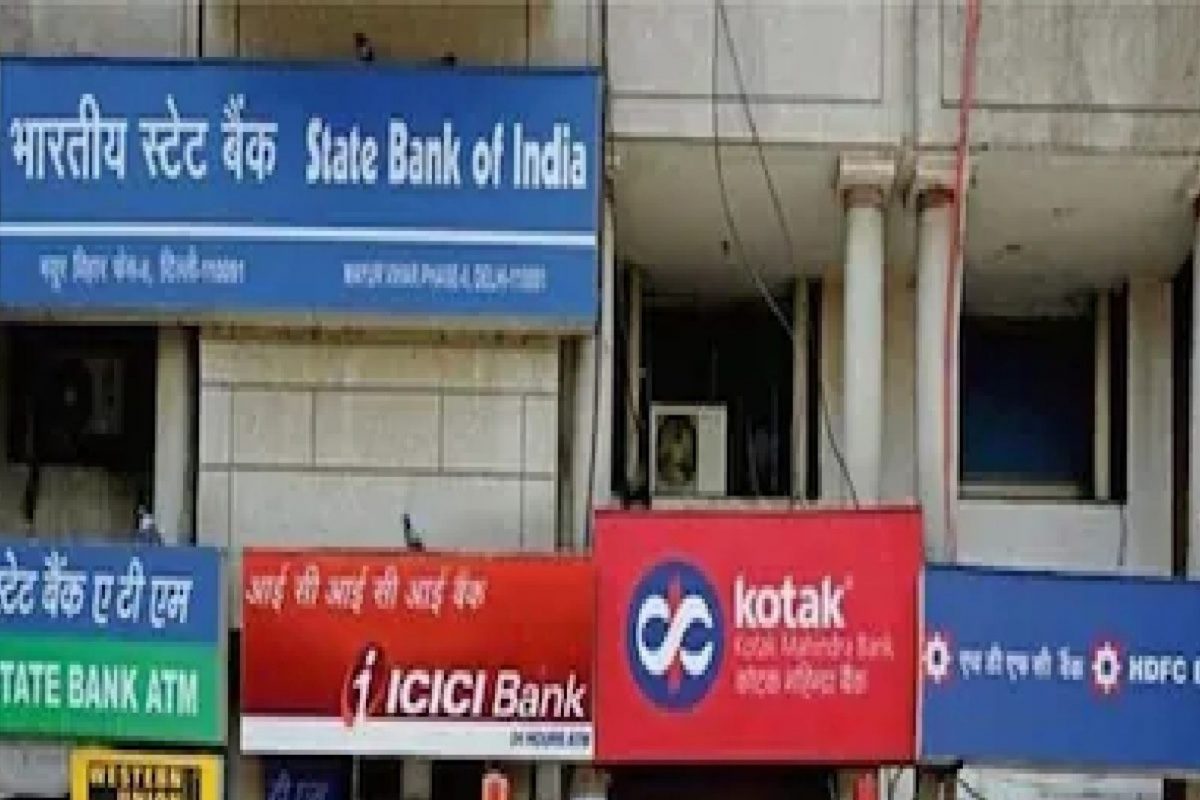 शॉर्ट्स घातल्याने बँकेने नाकारला प्रवेश; तरुणाच्या तक्रारीवर SBI ने ट्विट करत दिलं हे उत्तर