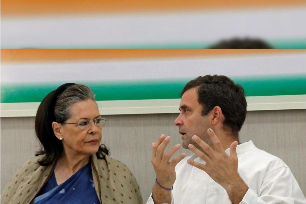 या राज्यात काँग्रेसला मोठा धक्का; माजी मुख्यमंत्र्यांसह 12 आमदारांची पक्षाला सोडचिठ्ठी