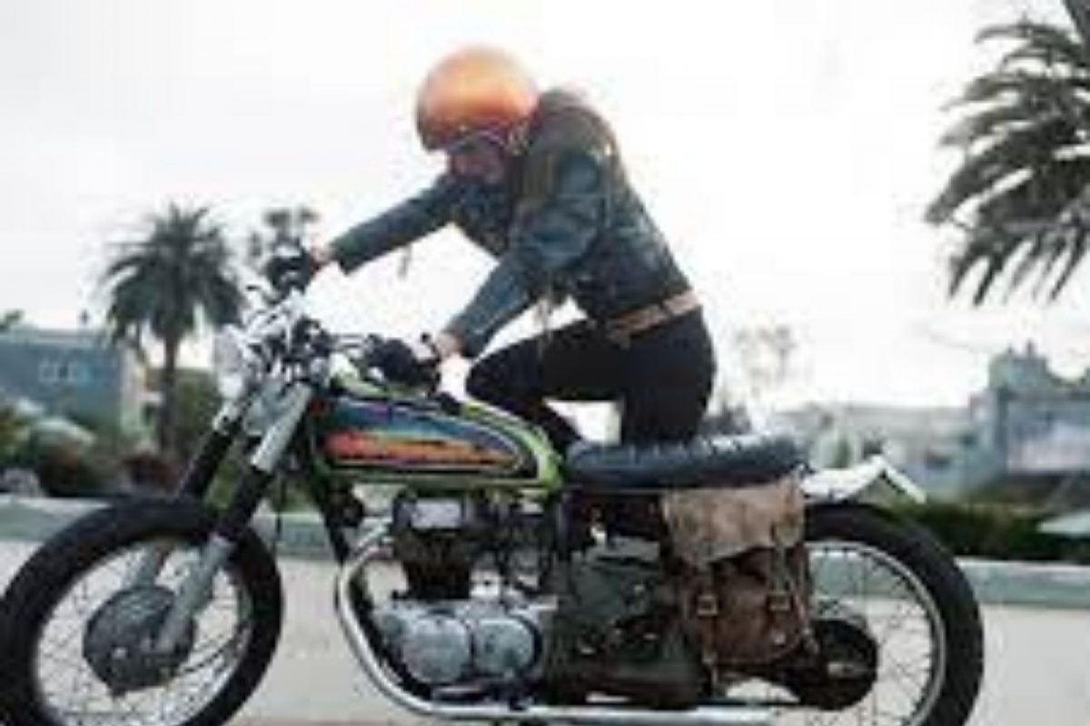 हिवाळ्यात बाईक आणि स्कूटरला चार्ज करताना प्रॉब्लेम येतोय? या Tips वापरून झटपट करा Start