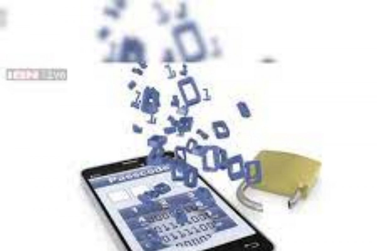 Hackers च्या निशाण्यावर तुमचा Smartphone? डेटाचोरीला असा घाला आळा