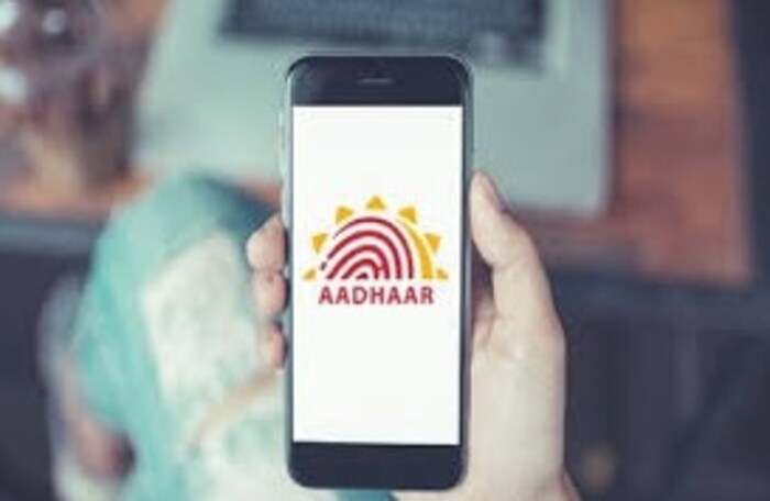 बँकेच्या वेबसाईट किंवा अ‍ॅपद्वारे लॉगइन करावं लागेल. इथे Loan चा पर्याय दिसेल. त्यात Personal Loan वर क्लिक करावं लागेल.