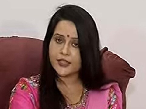 'मी एक सामाजिक कार्यकर्ती आहे. बँकर, गायिका आहे, जर माझ्या अंगावर कुणी आलं तर मी त्याला सोडणार नाही'