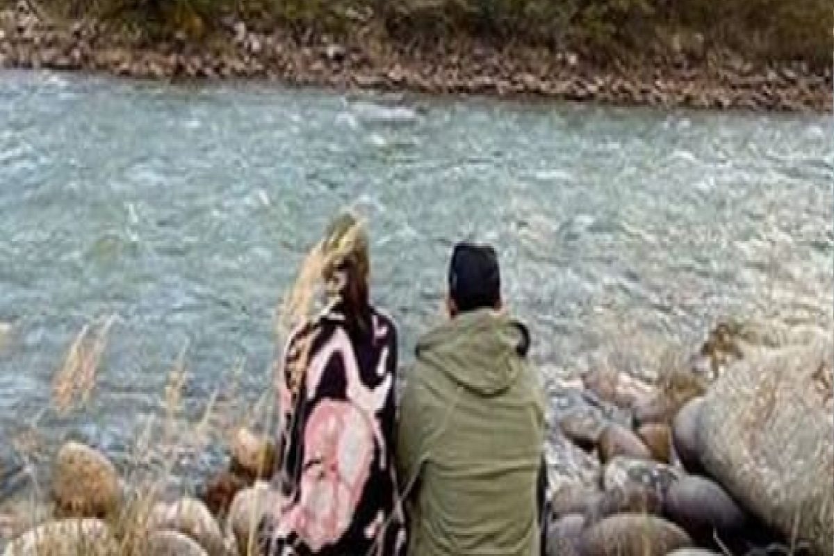'तू सोबत असतेस तेव्हा..' विराटनं अनुष्काबरोबरचा शेअर केला खास Photo, पत्नीनं दिलं मजेशीर उत्तर