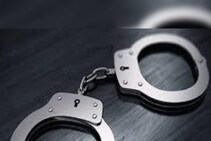 दागिने लुटण्यासाठी तरुणानं लढवली अनोखी शक्कल; कारनामा वाचून लावाल डोक्याला हात