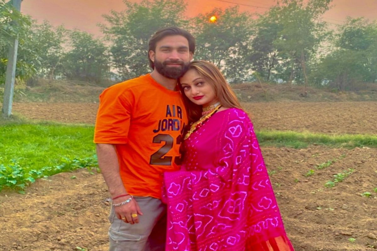 मानसी नाईकचा पतीसोबतचा तो फोटो पाहून चाहता म्हणतोय, 'गुड न्यूज कधी....'