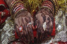 नवरदेव टकला असल्याचं समजताच बेशुद्ध झाली नवरी, स्टेजवरच हाय व्होलटेज ड्रामा नवरदेव टकला असल्याचं समजताच बेशुद्ध झाली नवरी, स्टेजवरच हाय व्होलटेज ड्रामा
