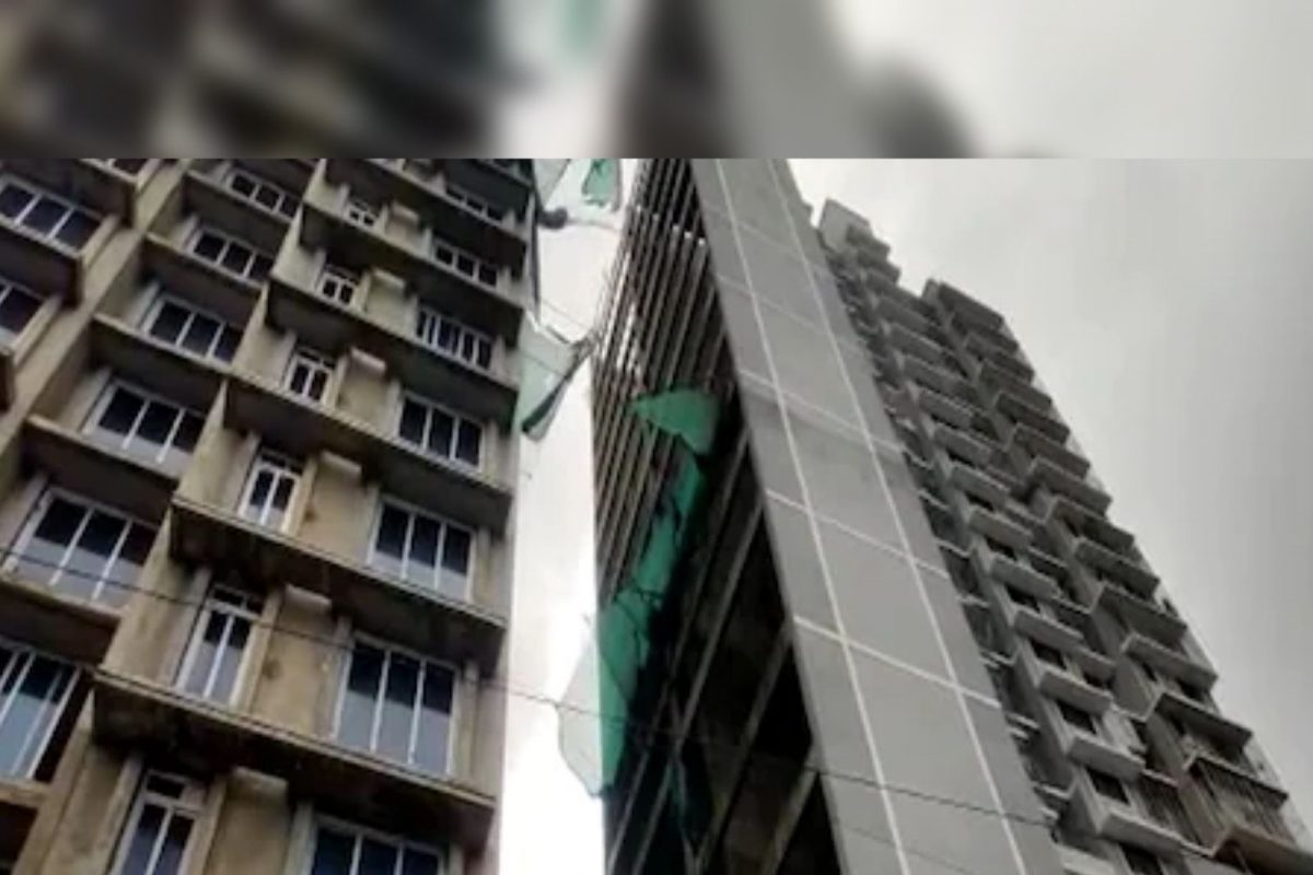 सातव्या मजल्याच्या बाल्कनीत रांगेत उभं राहून अख्ख्या कुटुंबाने मारली उडी, हादरवणारी घटना