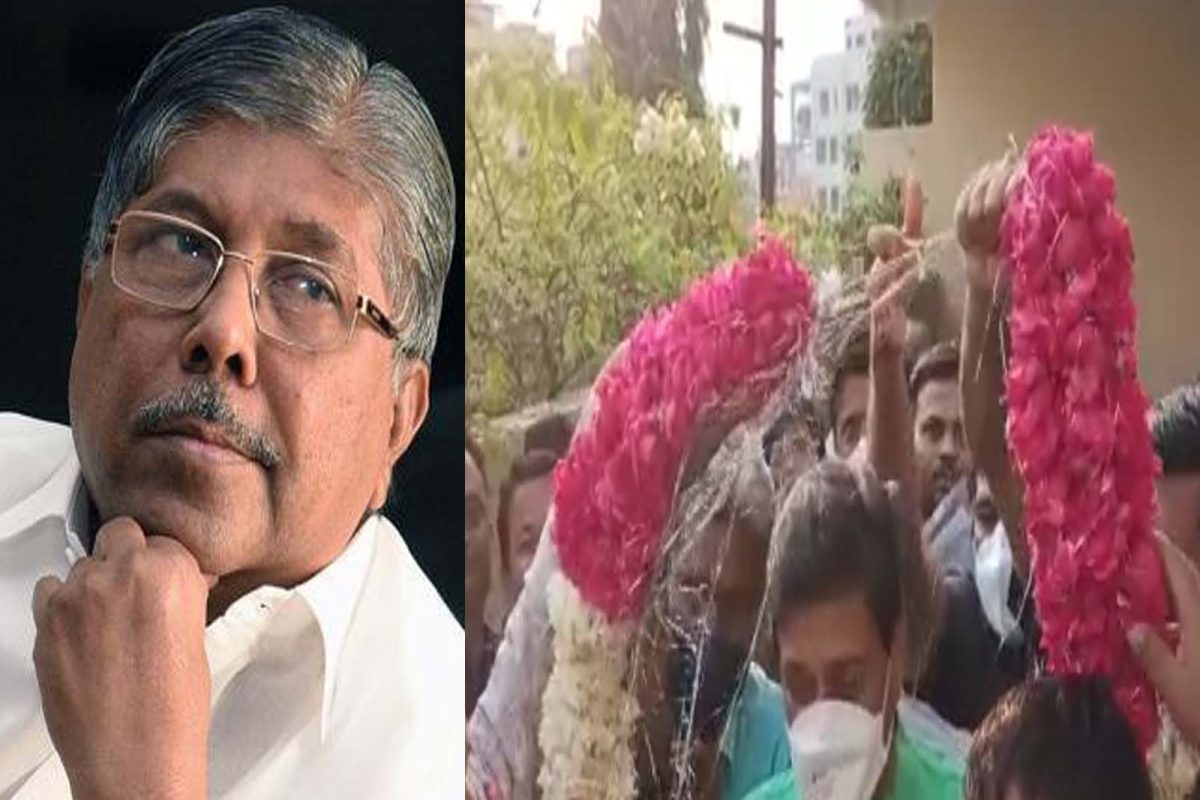 देगलूर - बिलोली विधानसभेच्या पोटनिवडणुकीत (deglur bypoll election 2021) दणदणीत विजय मिळवून काँग्रेसने (congress) भाजपला (bjp) धूळ चारली.