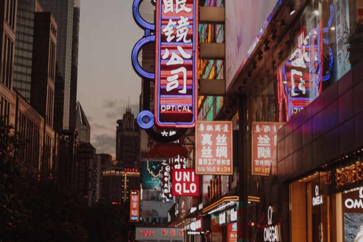 दक्षिण आफ्रिका व्हेरिएंटचे नाव Omicron का ठेवलं गेलं? याचा चीनचे अध्यक्ष शी जिनपिंग यांच्याशी काय संबंध?