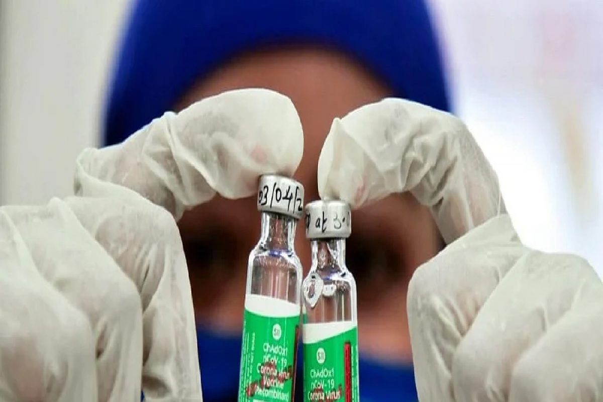 Covid 19: Omicron व्हेरिएंटपासून बचाव करण्यासाठी बूस्टर डोस प्रभावी ठरणार? WHO नं दिलं उत्तर