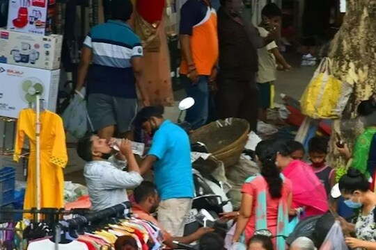 देशात Corona Virus नं पुन्हा वाढवला तणाव, 24 तासात मृतांचा आकडा धक्कादायक