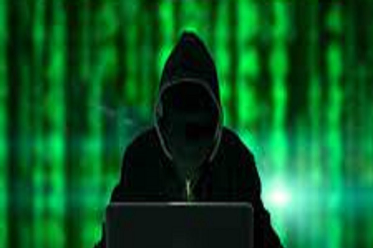 आधी सोशल मीडियात मैत्री मग अश्लील VIDEO काढून करतात ब्लॅकमेल, असं ओढलं जातंय तरुणांना सेक्सटॉर्शनच्या जाळ्यात