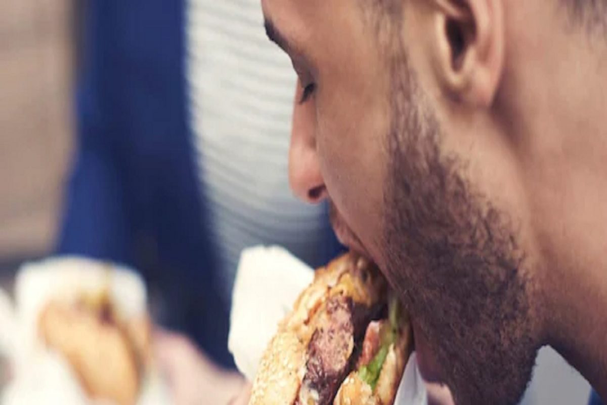 जेवणाचा प्रत्येक घास 32 वेळा चावून खायचा का? वाचा काय आहे तथ्य आणि फायदे