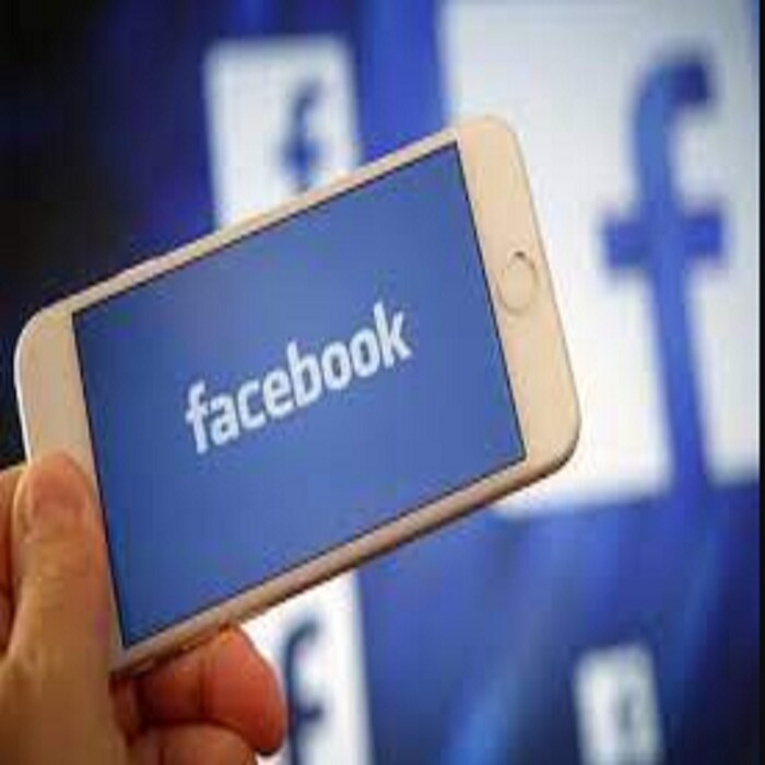 Deactivation and Deletion वर Delete Account चा पर्याय निवडा.