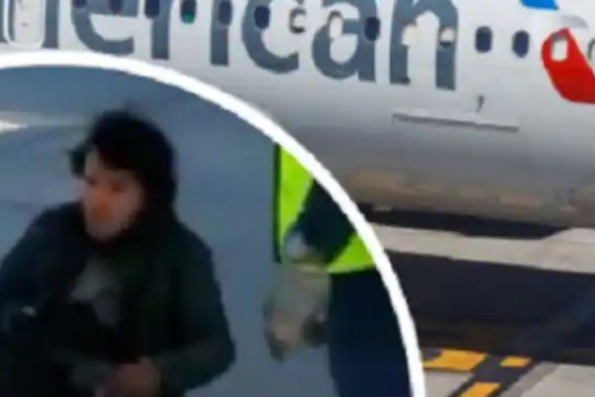 विमानाच्या आत नाही तर बाहेर बसून अडीच तासांचा प्रवास; आता अशी झाली अवस्था