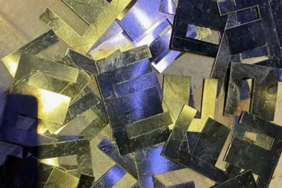 Gold Smuggling: तब्बल 42 कोटी सोन्याची तस्करी; ही पद्धत पाहून पोलिसही हैराण