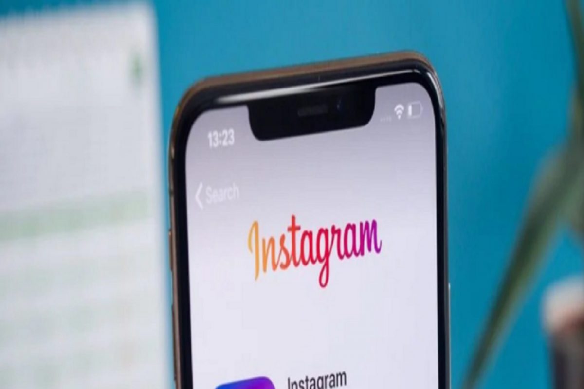 तुम्ही 30 दिवसांपर्यंत डिलीट झालेला कंटेंट Recently Deleted फोल्डरमधून परत मिळवू शकता. तसंच कंटेंट कायमसाठी डिलीट करण्याचाही पर्याय मिळतो.