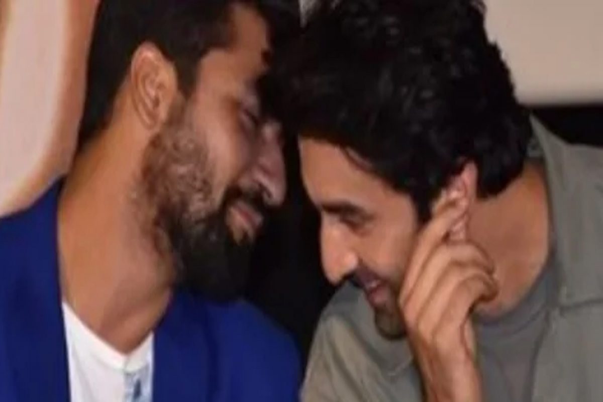 'भावा कतरिनाची काळजी घ्ये'; विकी कौशल-रणबीर कपूरच्या व्हायरल फोटोवर नेटकऱ्याची भन्नाट कमेंट