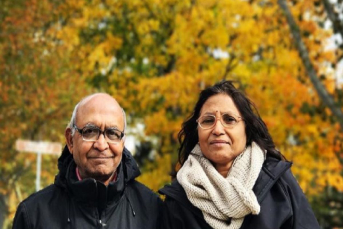 फोटोत दिसणाऱ्या या आई-वडिलांसाठी अभिमानास्पद क्षण, मुंबईकर मुलाची जगभर चर्चा