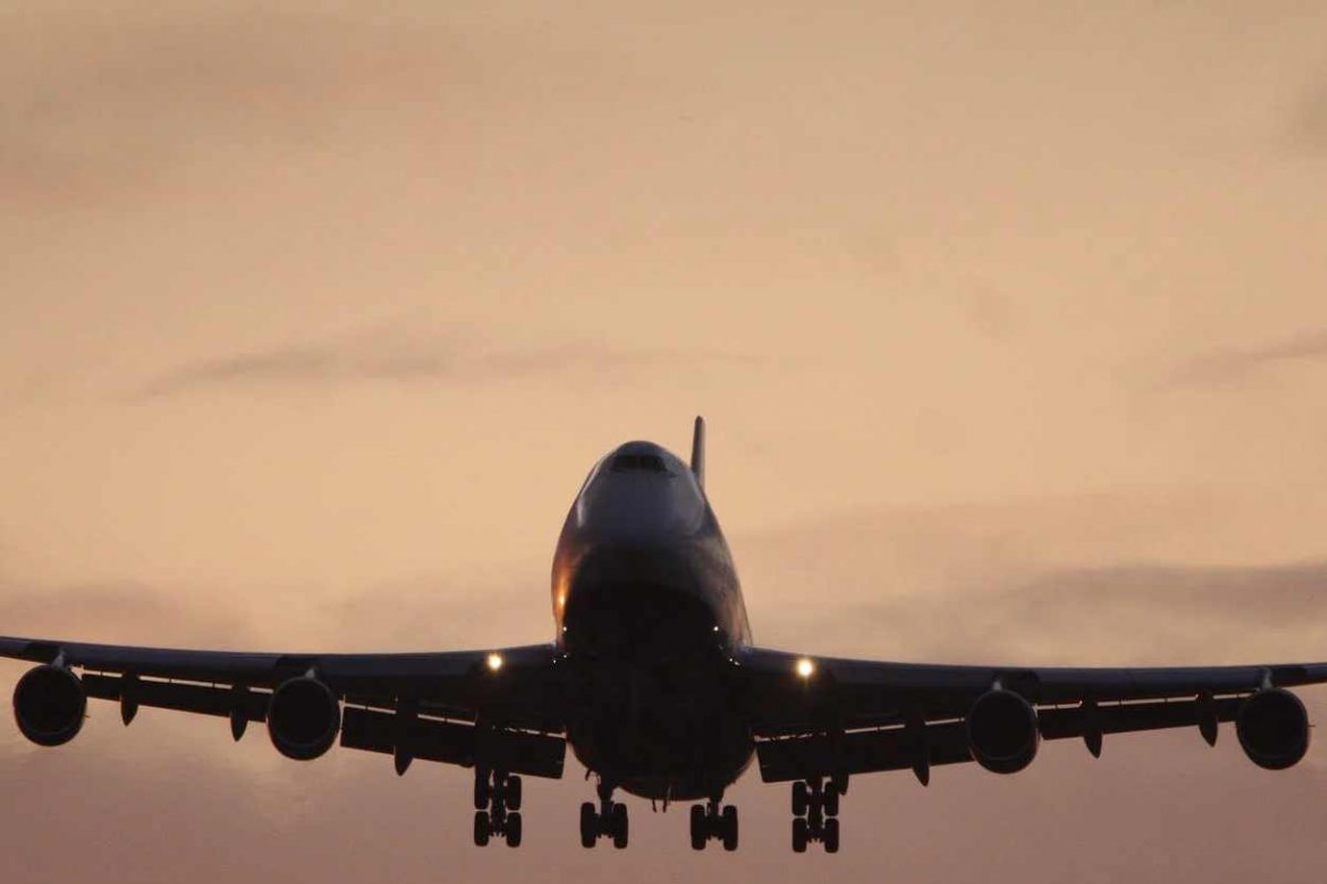 Airplane Retirement | विमानं निवृत्तीनंतर शेवटचं उड्डाण कुठं घेतात? पुढं त्याचं काय होतं?