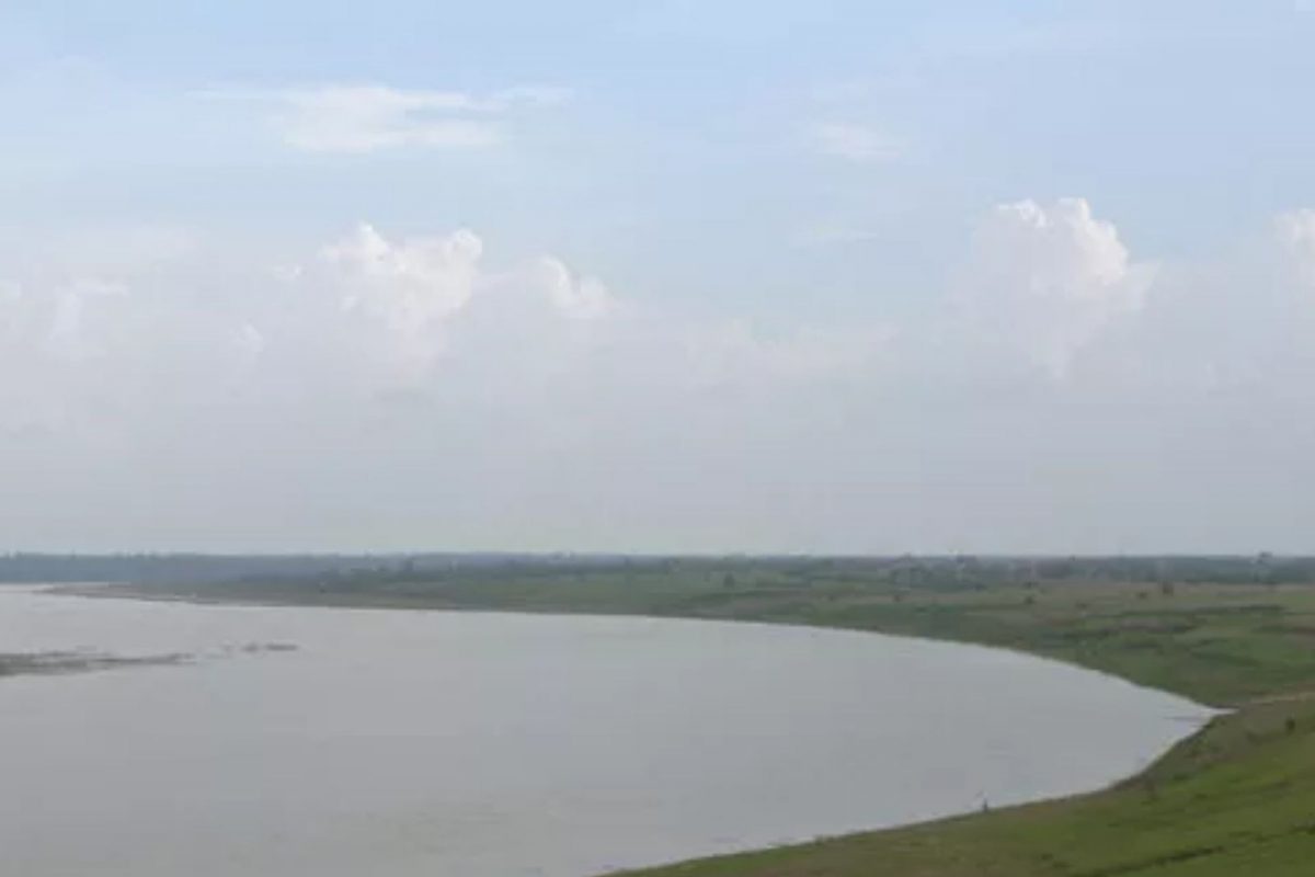 उत्तर प्रदेशातील 'या' नदीच्या पाण्याला लोक स्पर्शही करत नाहीत, कारणही आहे रंजक