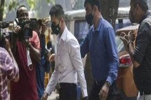 "समीर वानखेडे मोदींहून पुढे, 1 लाखांची पँट, 70 हजारांचा शर्ट, 20 लाखांचे घड्याळ" "समीर वानखेडे मोदींहून पुढे, 1 लाखांची पँट, 70 हजारांचा शर्ट, 20 लाखांचे घड्याळ"