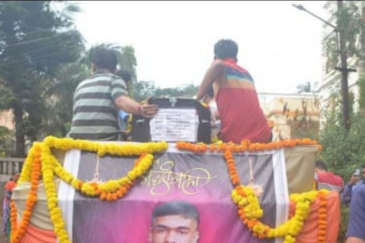 देशासाठी लढण्याचं स्वप्न हवेत विरलं; रणभूमीत जाण्याआधीच कोल्हापुरातील जवानाला मृत्यूनं गाठलं