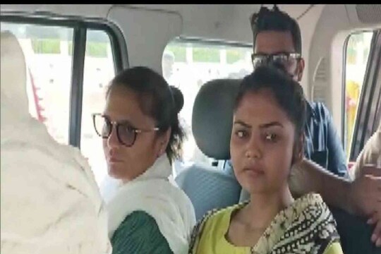 मुख्यमंत्र्यांना जीवे मारण्याची धमकी? गंभीर आरोपांखाली टीएमसीच्या सयानी घोष यांना अटक