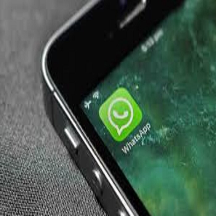 त्यानंतर 10 अंकी मोबाइल नंबरचा वापर करुन WhatsApp Account मध्ये लॉगइन करा. 
