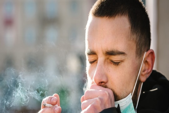 Smoking Effect: धुम्रपानामुळे होऊ शकतो हा गंभीर आजार, बरा होणेही शक्य नाही - नवीन संशोधन
