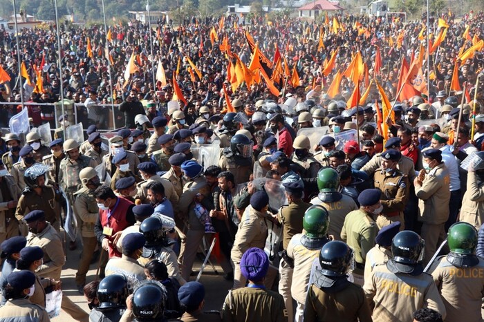 त्यामुळं आता या आंदोलनानंतर मुख्यमंत्री जयराम ठाकूर यांनी यासंदर्भात घोषणा केली आहे. त्यानंतर हे आंदोलन आंदोलन शांत झाले.