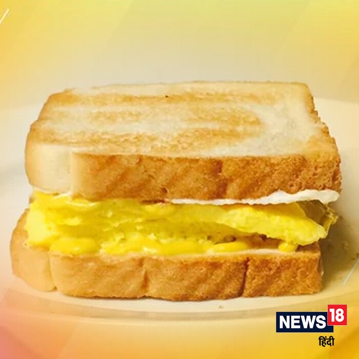 Egg Sandwich : अनेकांना सकाळी नाश्त्यात अंड्याचे सँडविच खूप आवडते. त्यासाठी शिजवलेले अंडे किंवा तळलेले अंडे देखील वापरले जाऊ शकते.