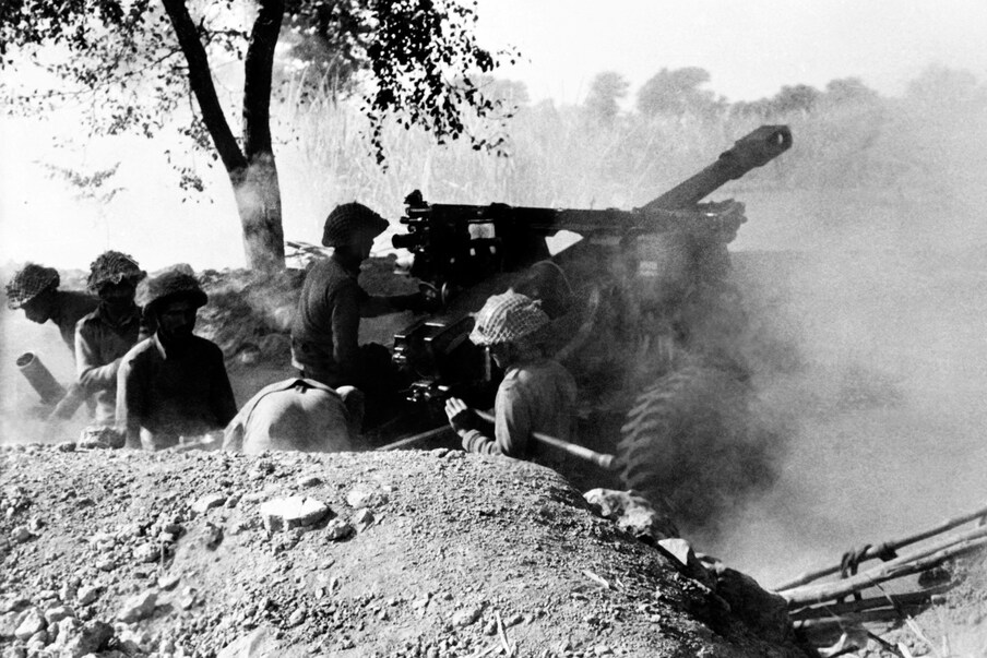 15 डिसेंबर 1971 रोजी झालेल्या युद्धादरम्यान भारतीय लष्कराने पाकिस्तानी चौक्यांवर गोळीबार केला होता. 