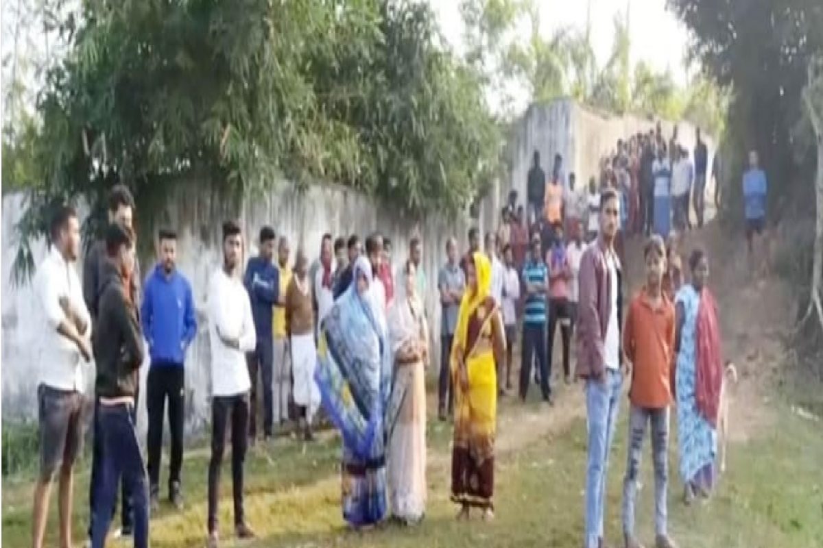 धक्कादायक! मुलाने केला वडिलांच्या प्रेयसीचा खून, रोजच्या भांडणांना वैतागून केले वार