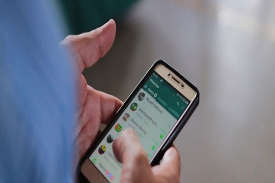 WA Group Admin ला दिलासा, आक्षेपार्ह मेसेजची जबाबदारी मेंबरचीच; मद्रास हायकोर्टाचा मोठा निर्णय