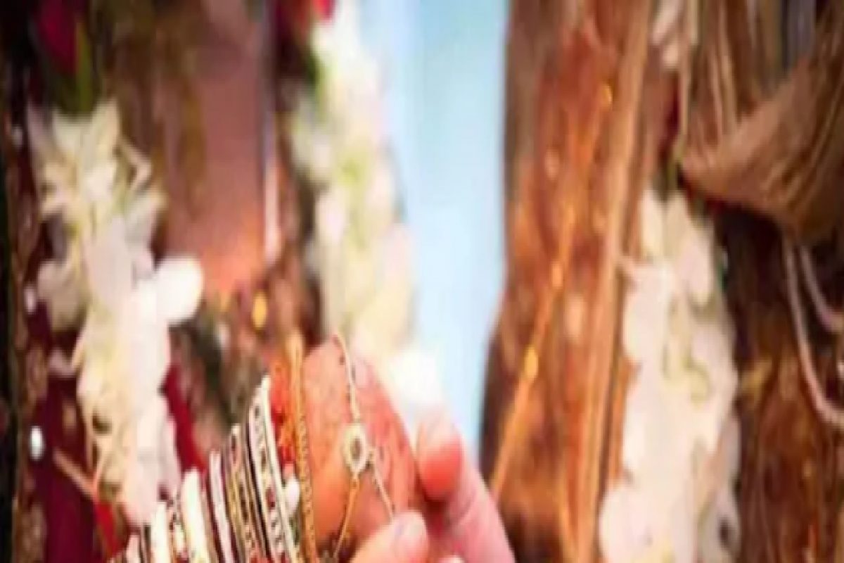 OMG! कपड्यांप्रमाणे बदलते नवरे, 11 वेळा केलं लग्न; आता शोधतेय बारावा पती