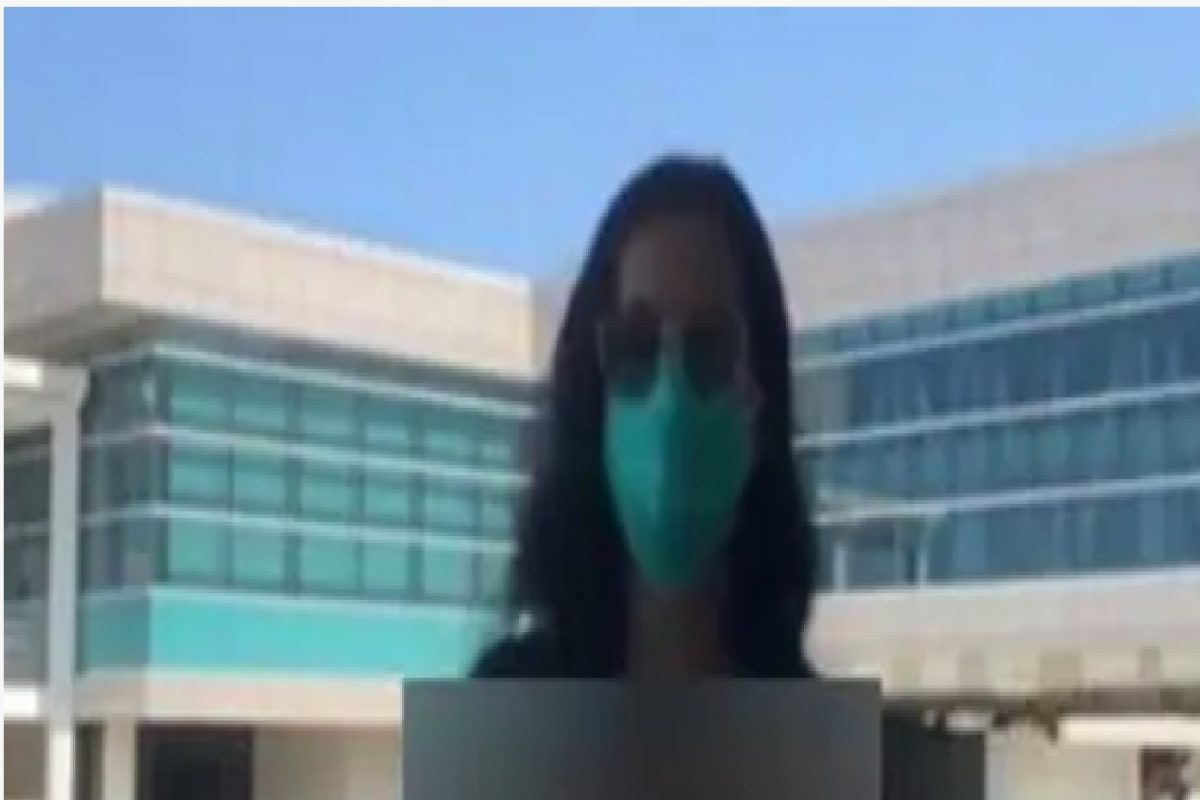 एअरपोर्टवर महिलेनं केलं असं कृत्य की वळून वळून पाहू लागले लोक, पोलिसांनी केलं अटक