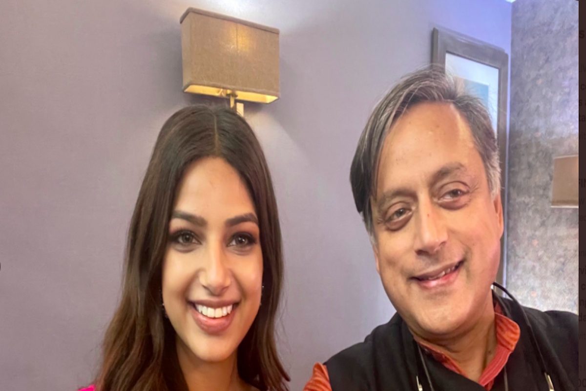 शशी थरूर यांनी शेअर केला Miss Universe सोबतचा फोटो, सोशल मीडियावर चित्रविचित्र प्रतिक्रियांचा पाऊस