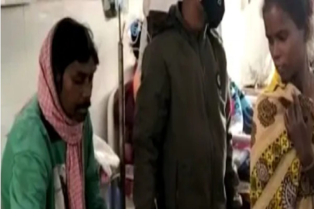 खेळता खेळता चिमुकल्यांनी घेतलं विष, तिघांचीही प्रकृती गंभीर