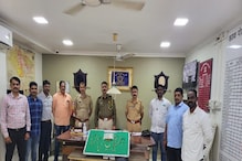देवदर्शनाला गेलेल्या लगीन घरातून दागिने लंपास, पोलिसांनी काही तासांतच केले गजाआड देवदर्शनाला गेलेल्या लगीन घरातून दागिने लंपास, पोलिसांनी काही तासांतच केले गजाआड