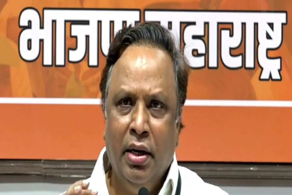 'संजय राऊत यांचे बोलणे हे बालीशपणाचे आणि पोरकटपणाचे आहे. त्यांना कदाचित पराभव दिसत असेल