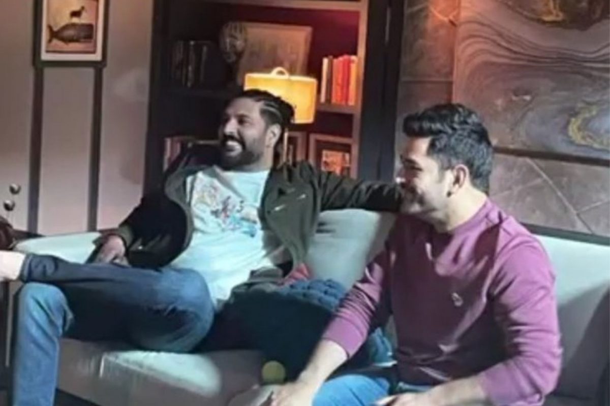Yuvraj Singh & MS Dhoni