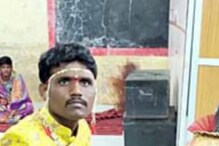 बुलडाणा : नवरदेवाची वरात थेट पोलीस ठाण्यात, काय आहे प्रकरण? बुलडाणा : नवरदेवाची वरात थेट पोलीस ठाण्यात, काय आहे प्रकरण?