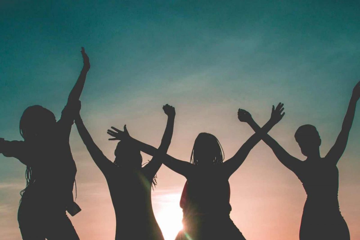 Bachelor Party करण्यासाठी खास मुलींसाठी टॉप 5 डेस्टिनेशन्स!