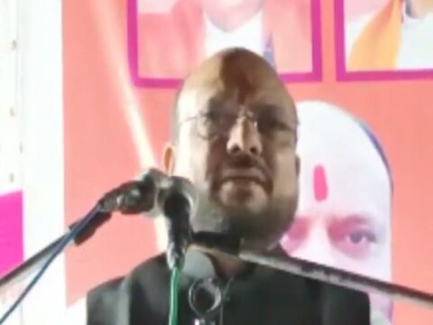Shiv Sena leader Gulabrao Patil: शिवसेनेचे नेते गुलाबराव पाटील यांनी एका प्रचारसभेत वादग्रस्त वक्तव्य केलं आहे. यावरुन आता भाजपने आक्रमक पवित्रा घेत कारवाईची मागणी केली आहे.