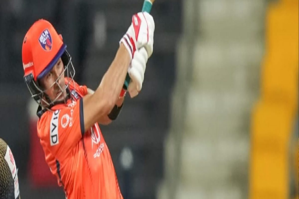 T10 League: 20 वर्षांच्या खेळाडूनं 20 मिनिटांमध्ये संपवली मॅच, 6 सिक्स लगावत केला नवा रेकॉर्ड