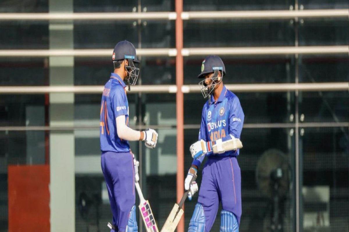 IND vs PAK : खराब सुरुवातीनंतर टीम इंडियाचं जोरदार कमबॅक, पाकिस्तानसमोर आव्हानात्मक टार्गेट